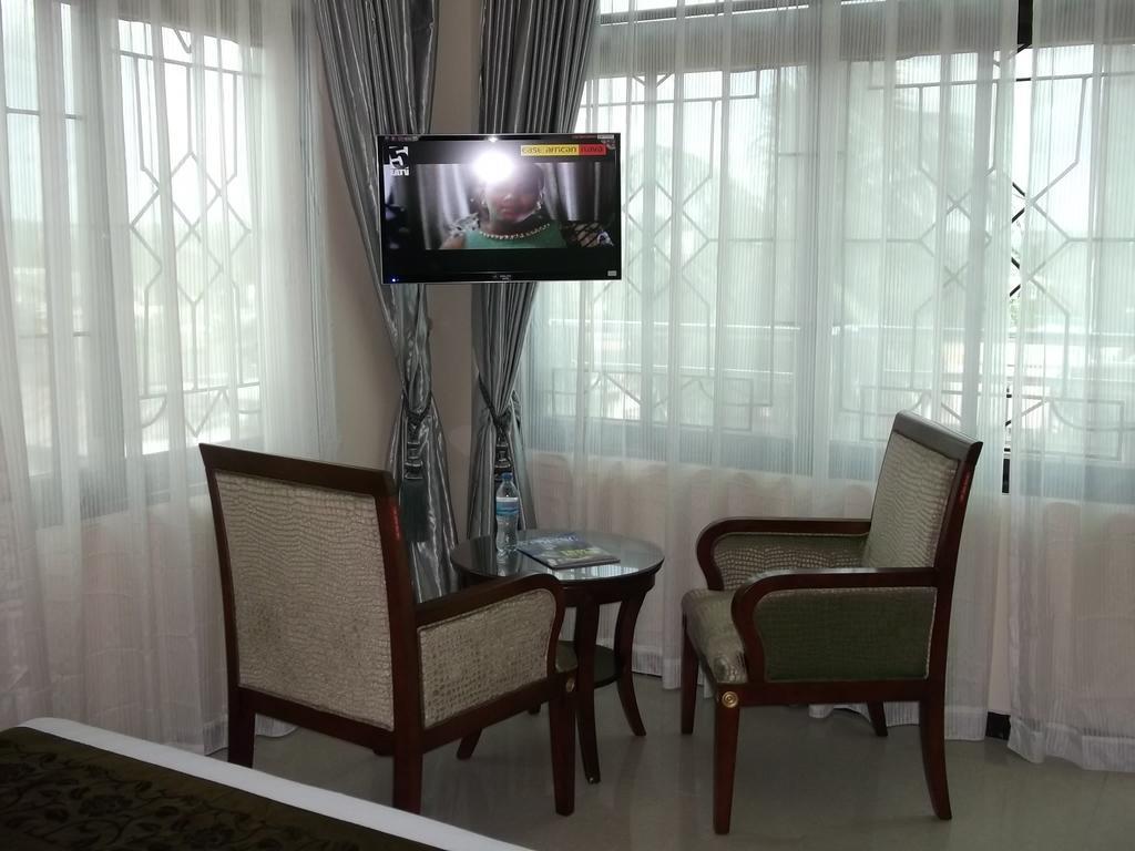 Star City Hotel Dar es Salaam Kamer foto