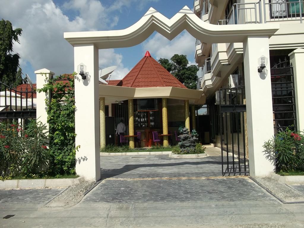 Star City Hotel Dar es Salaam Buitenkant foto