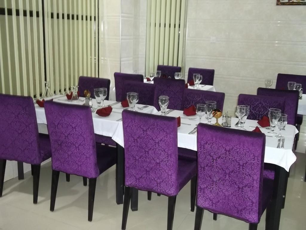 Star City Hotel Dar es Salaam Buitenkant foto