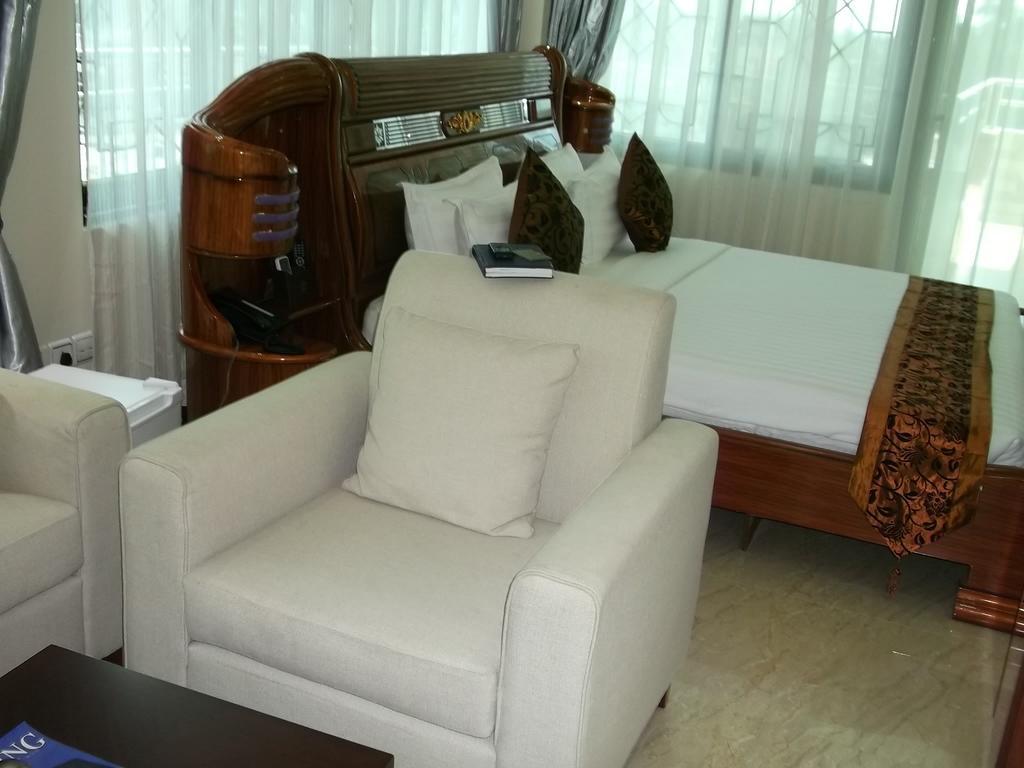 Star City Hotel Dar es Salaam Kamer foto