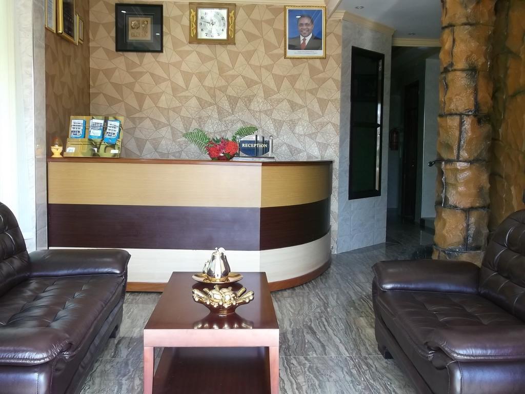 Star City Hotel Dar es Salaam Buitenkant foto