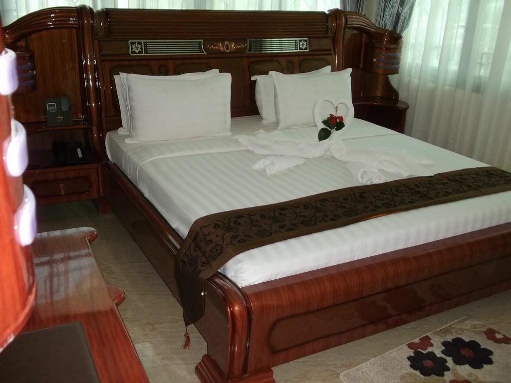 Star City Hotel Dar es Salaam Buitenkant foto