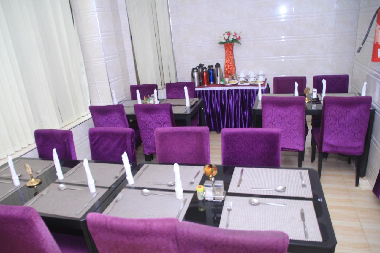 Star City Hotel Dar es Salaam Buitenkant foto