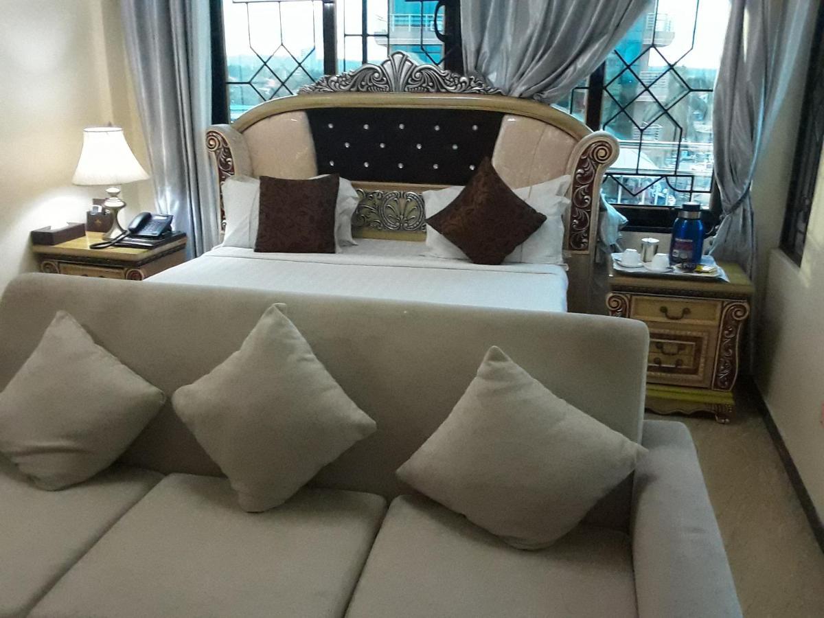 Star City Hotel Dar es Salaam Buitenkant foto